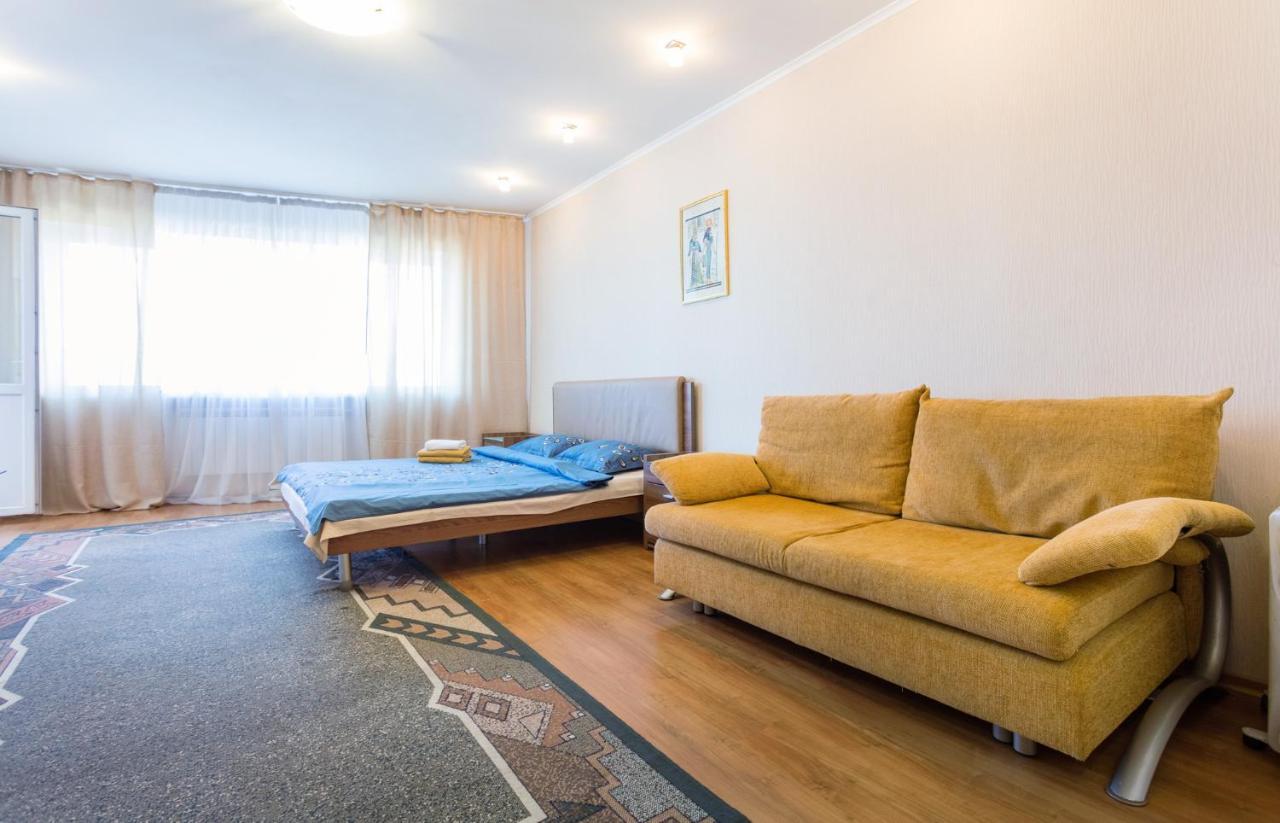 Apartments On Darnitsa Kyjev Pokoj fotografie